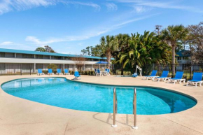Baymont by Wyndham Daytona Beach - Intl Speedway